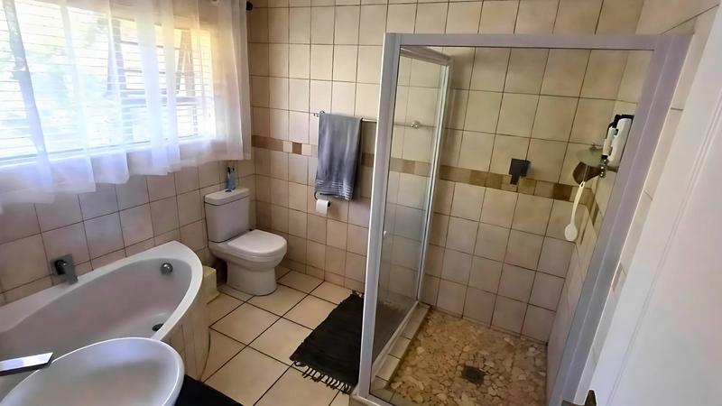 4 Bedroom Property for Sale in Monte Christo Western Cape